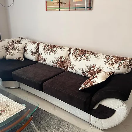 Tusuni Apartment Sarande