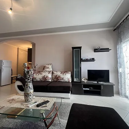 Apartment Tusuni Sarande